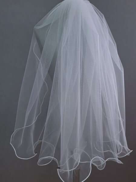 uçları şeritli duvak